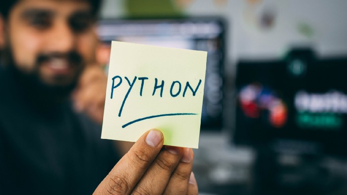 How to rewrite SQL queries in Python using Pandas