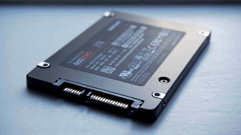 Which is more reliable, SSD or HDD?  Holivar continues…