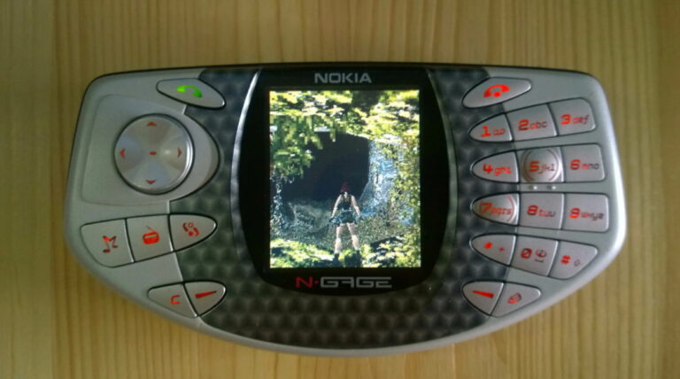Nokia N-Gage.  Nostalgia post and building an emulator with games